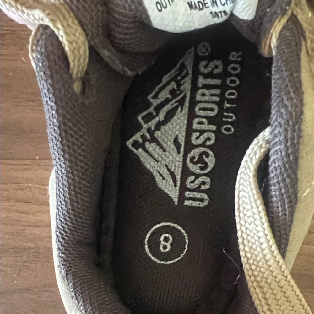 U.S. Sports Outdoor Tan Kids Sneakers Size 8 - Picture 6 of 6